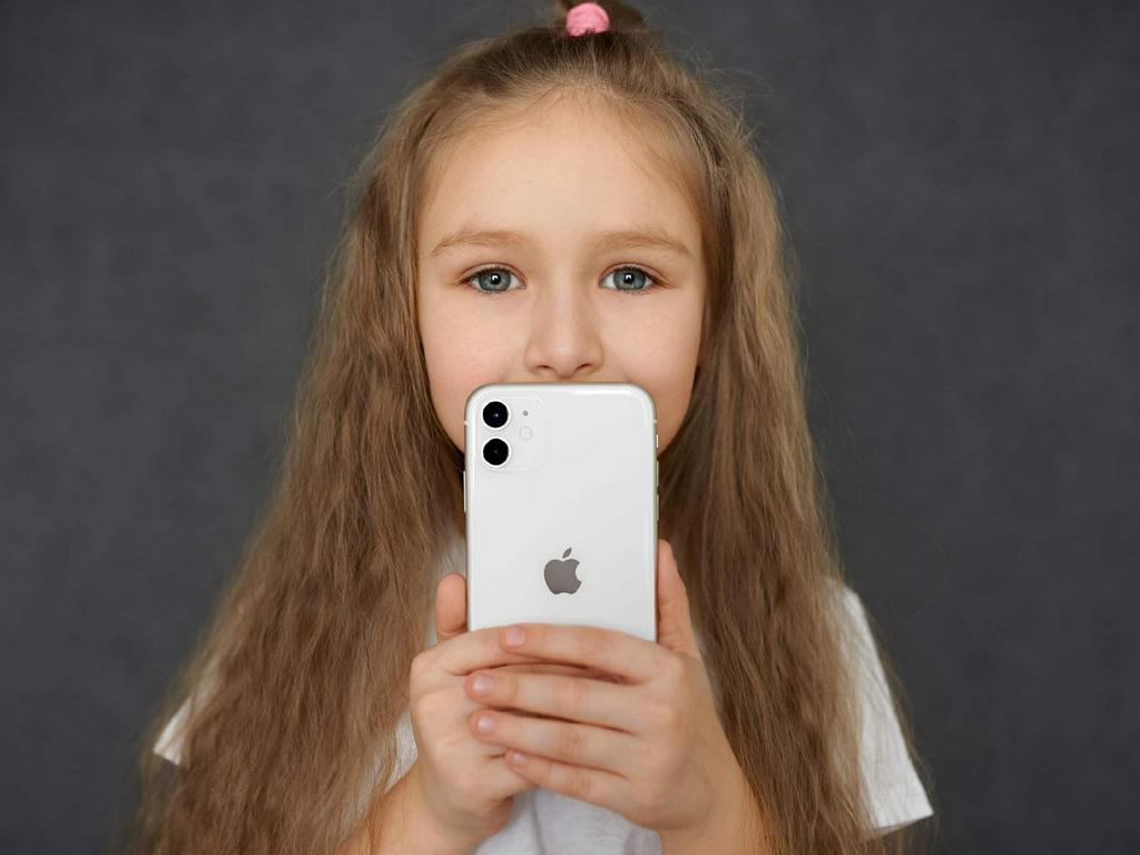 Как защитить iPhone ребенка от мошенников